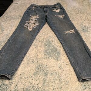 Women’s size 4L American Eagle Mom Jeans